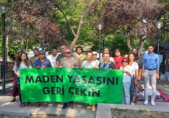 Öztosun'dan Maden yasasına karşı eylem yapan İkizkoy muhtarı Nejla Işık ve köylülere dayanışma ve destek ziyareti.